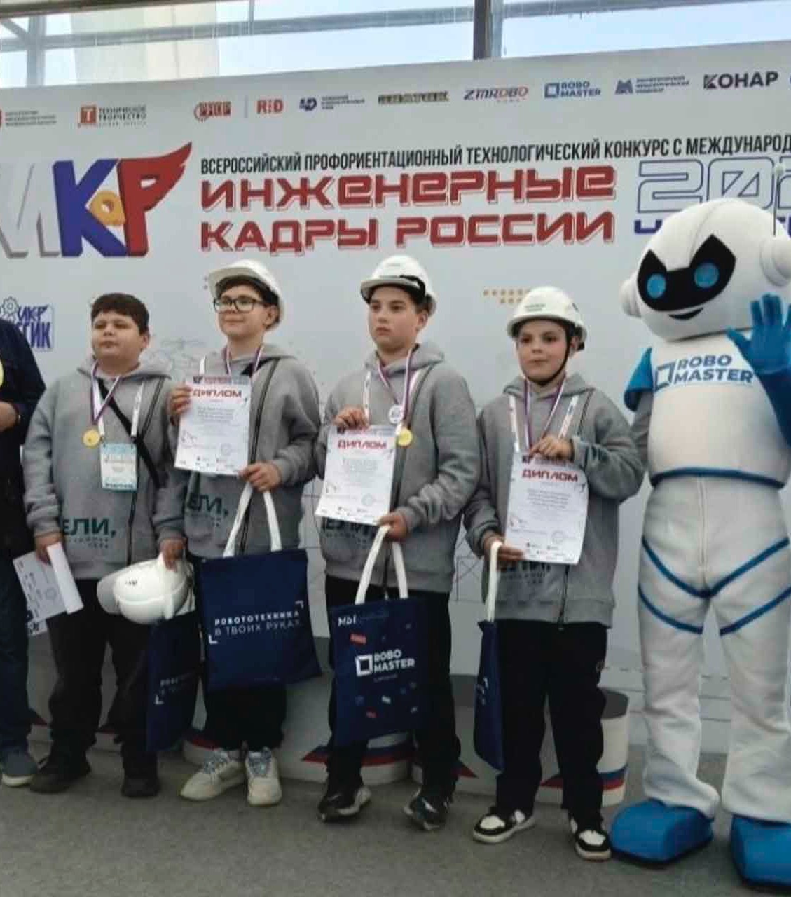 Юные инженеры Тюменской области победили на&nbsp;всероссийском конкурсе