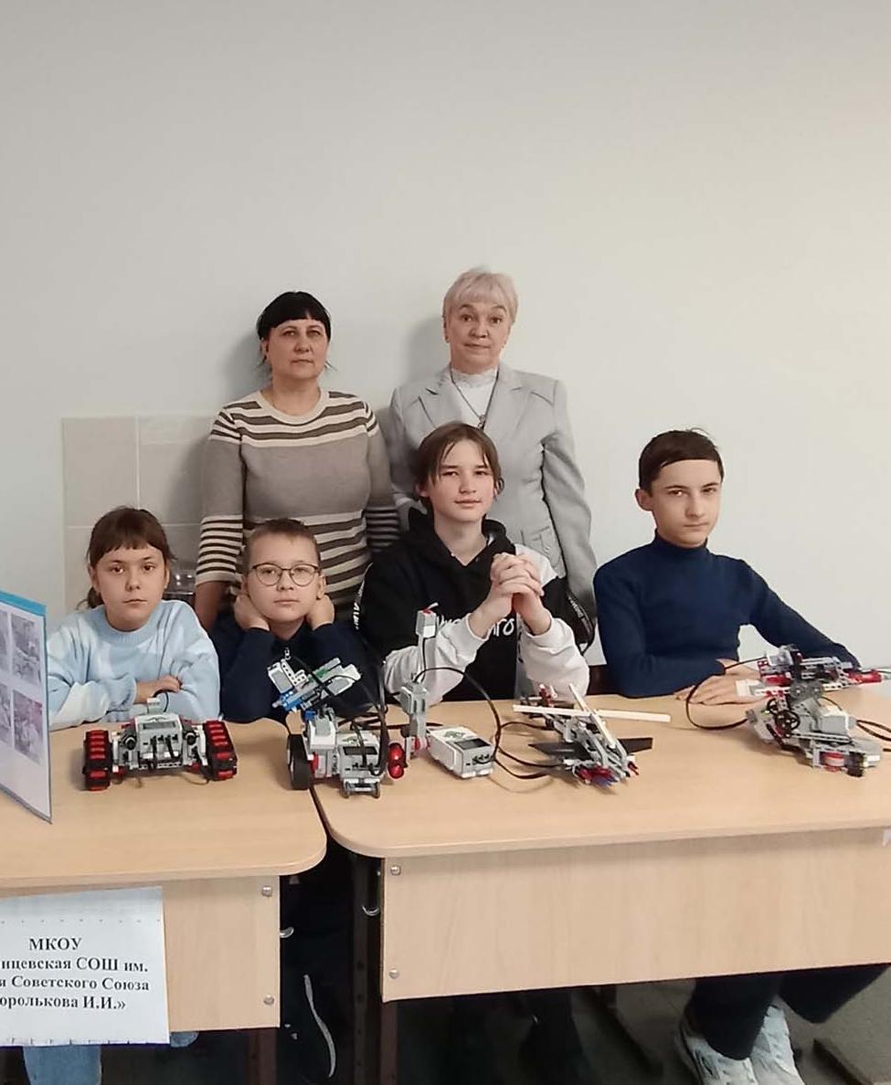 В&nbsp;школе № 1&nbsp;Обояни Курской области прошел фестиваль робототехники