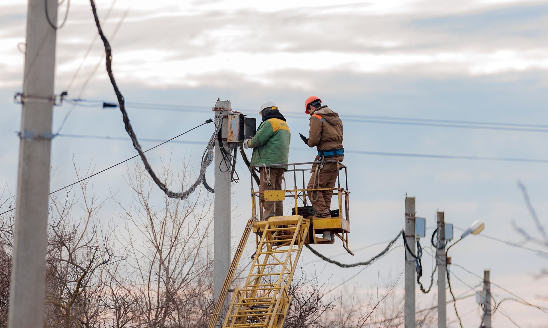 В&nbsp;Белгородской области отремонтировали 23&nbsp;линии электропередачи
