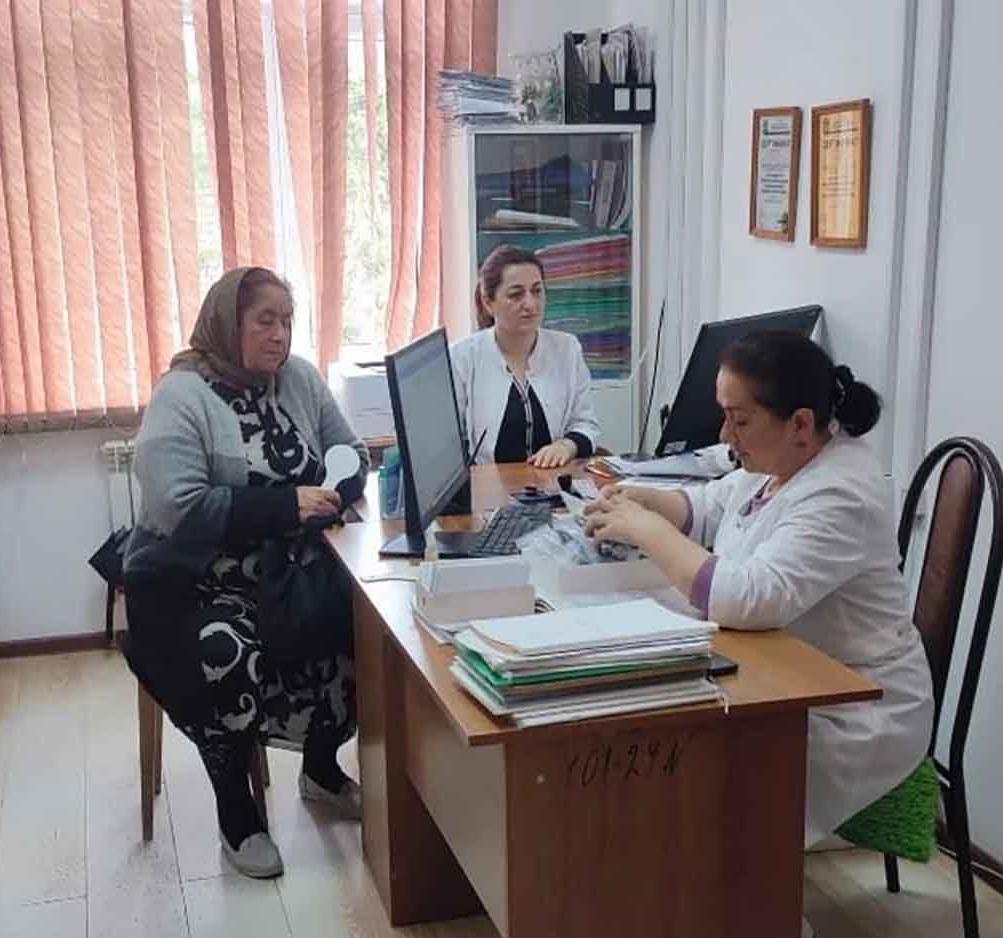 Пожилых жителей села Уллугатаг Дагестана свозили на&nbsp;медосмотр