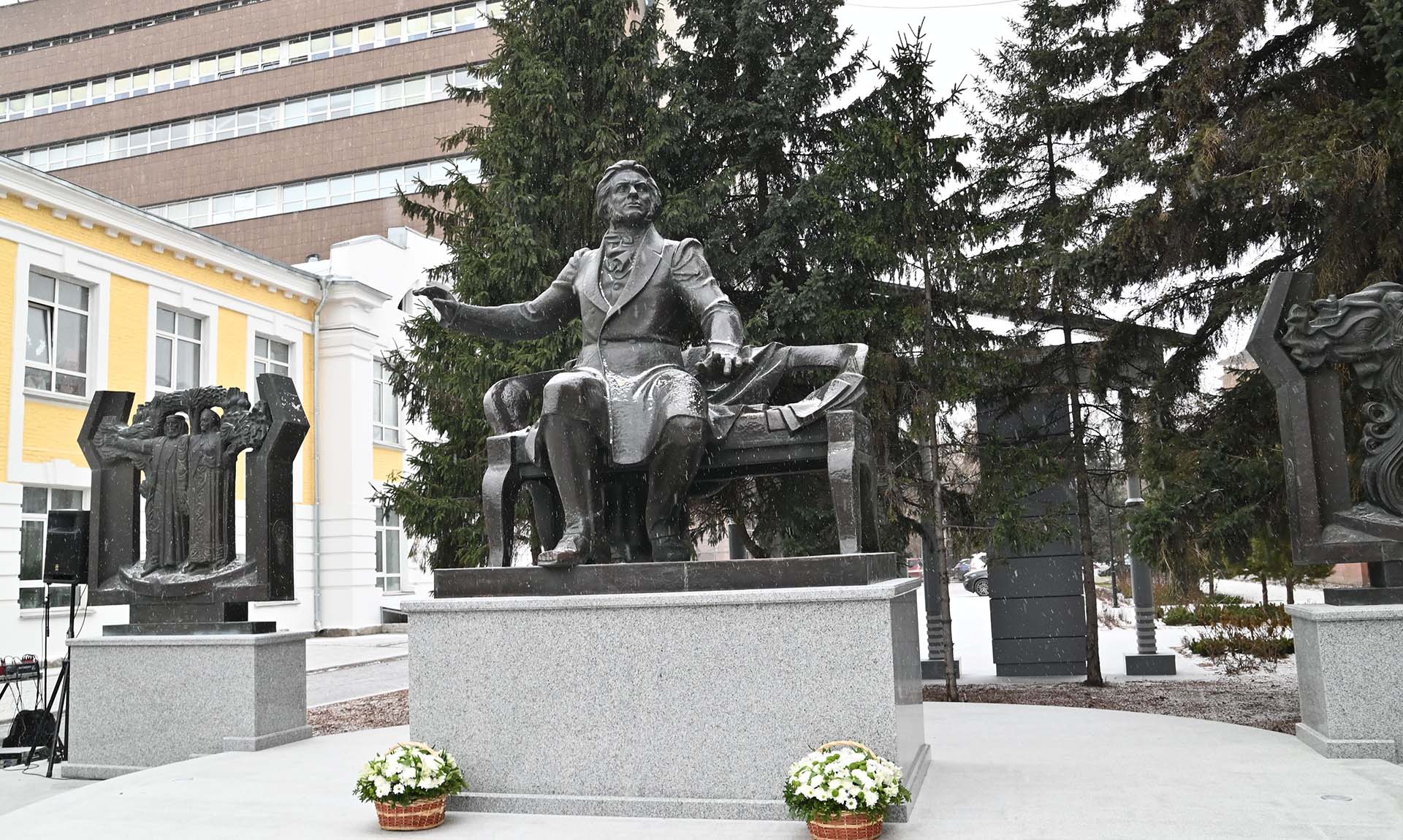 Новое общественное пространство открылось около Новосибирской консерватории