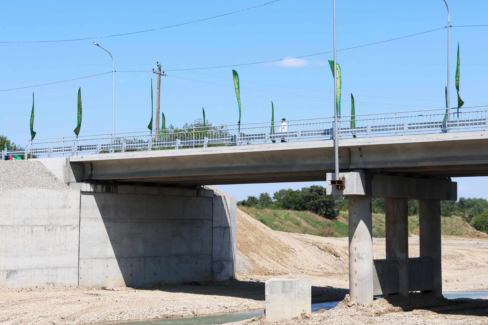 В&nbsp;селе Герменчук в&nbsp;Чечне досрочно открыли обновленный мост