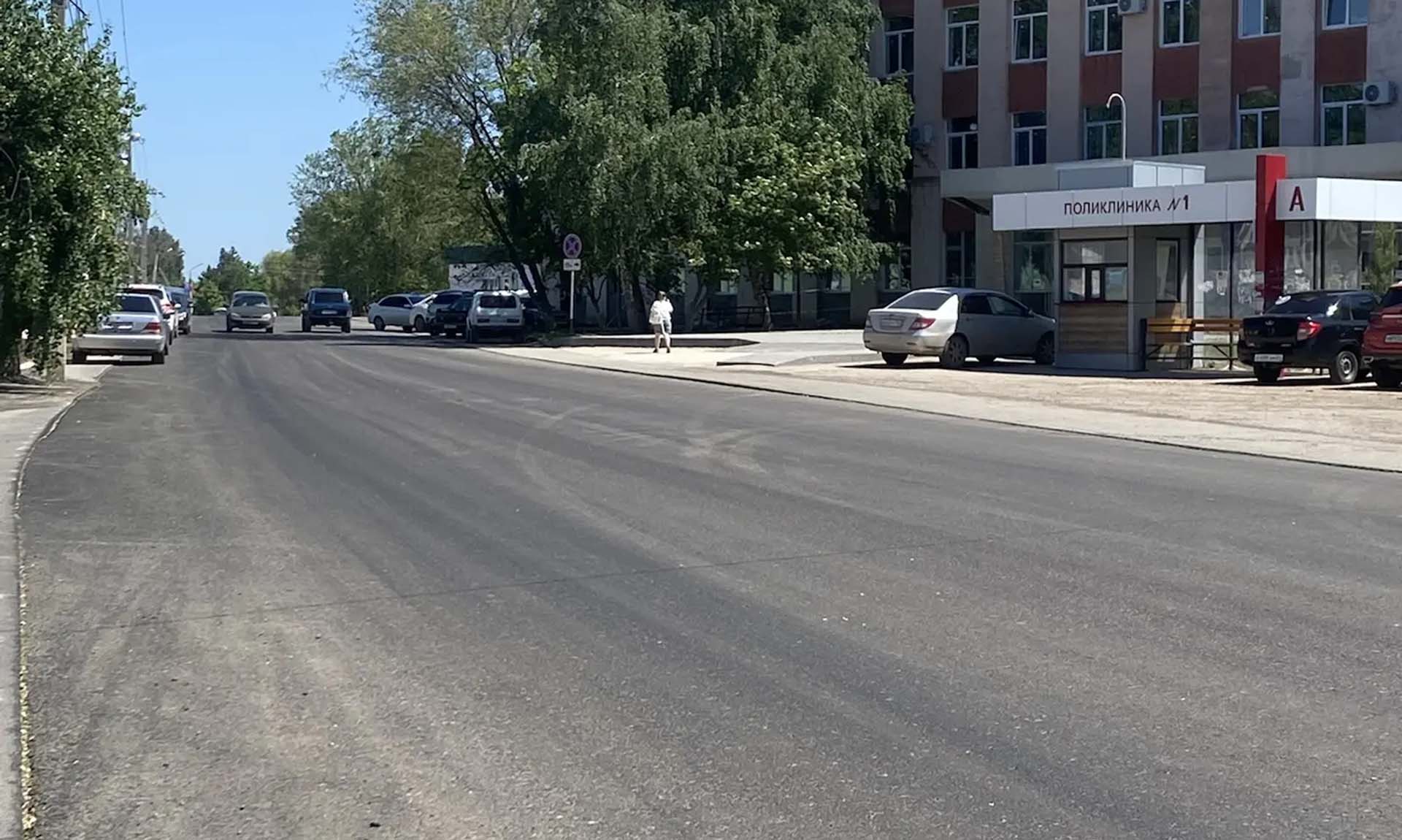 В&nbsp;Саратове и&nbsp;Марксе завершают ремонт дорог к&nbsp;медучреждениям
