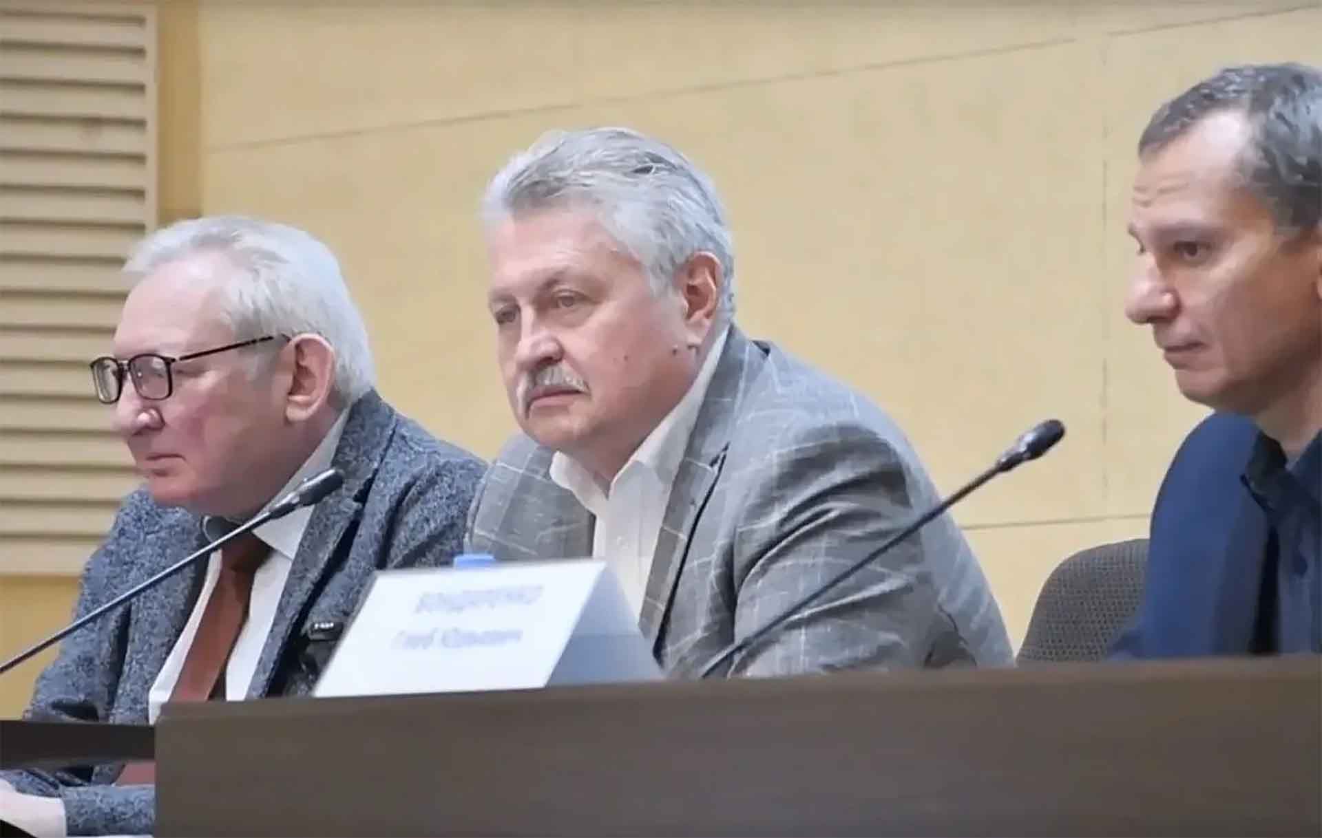 В&nbsp;Кузбасском кардиодиспансере нейрохирурги обменялись знаниями и&nbsp;опытом