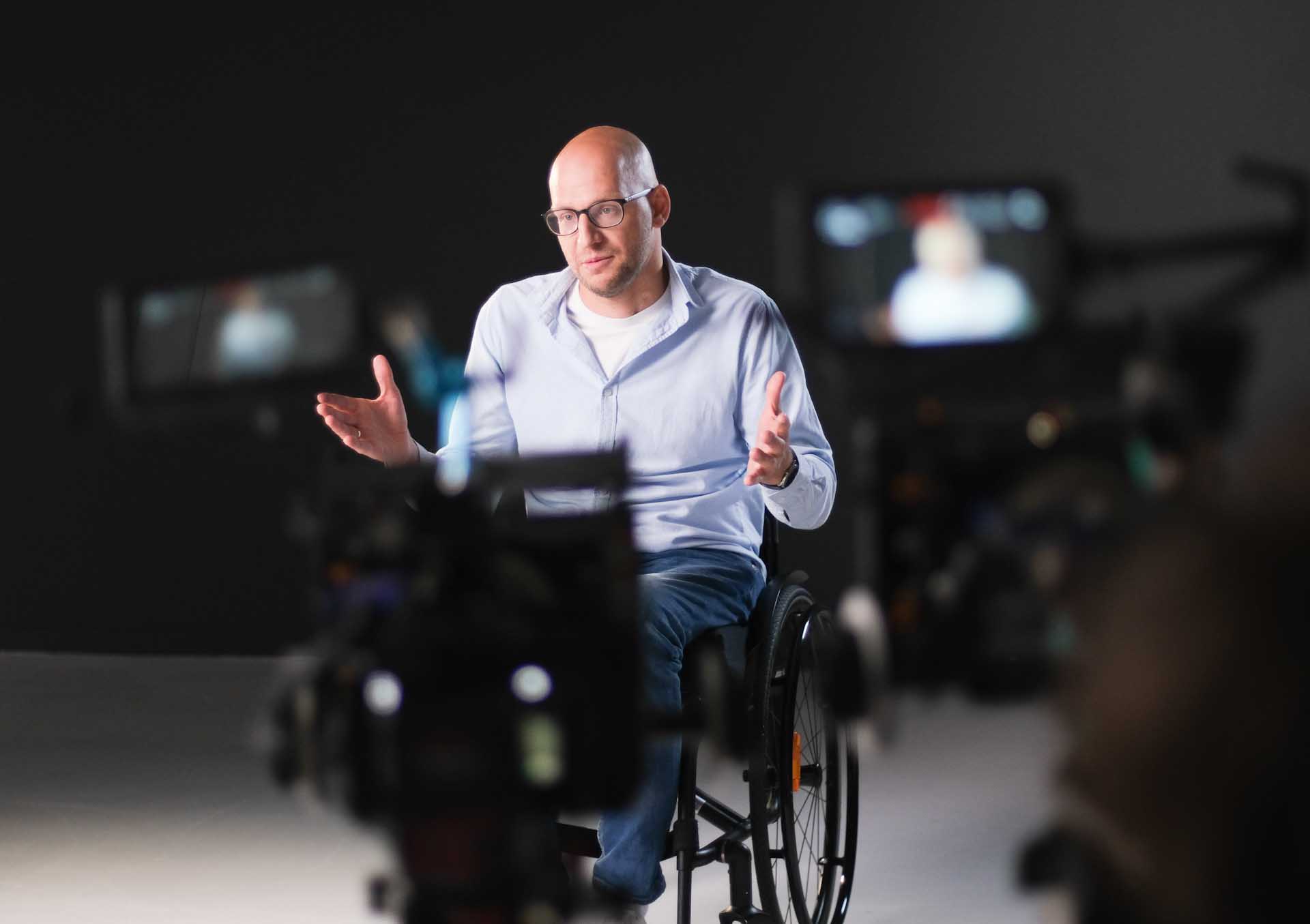 Вышел второй сезон проекта «Без границ» о достижениях людей с ОВЗ