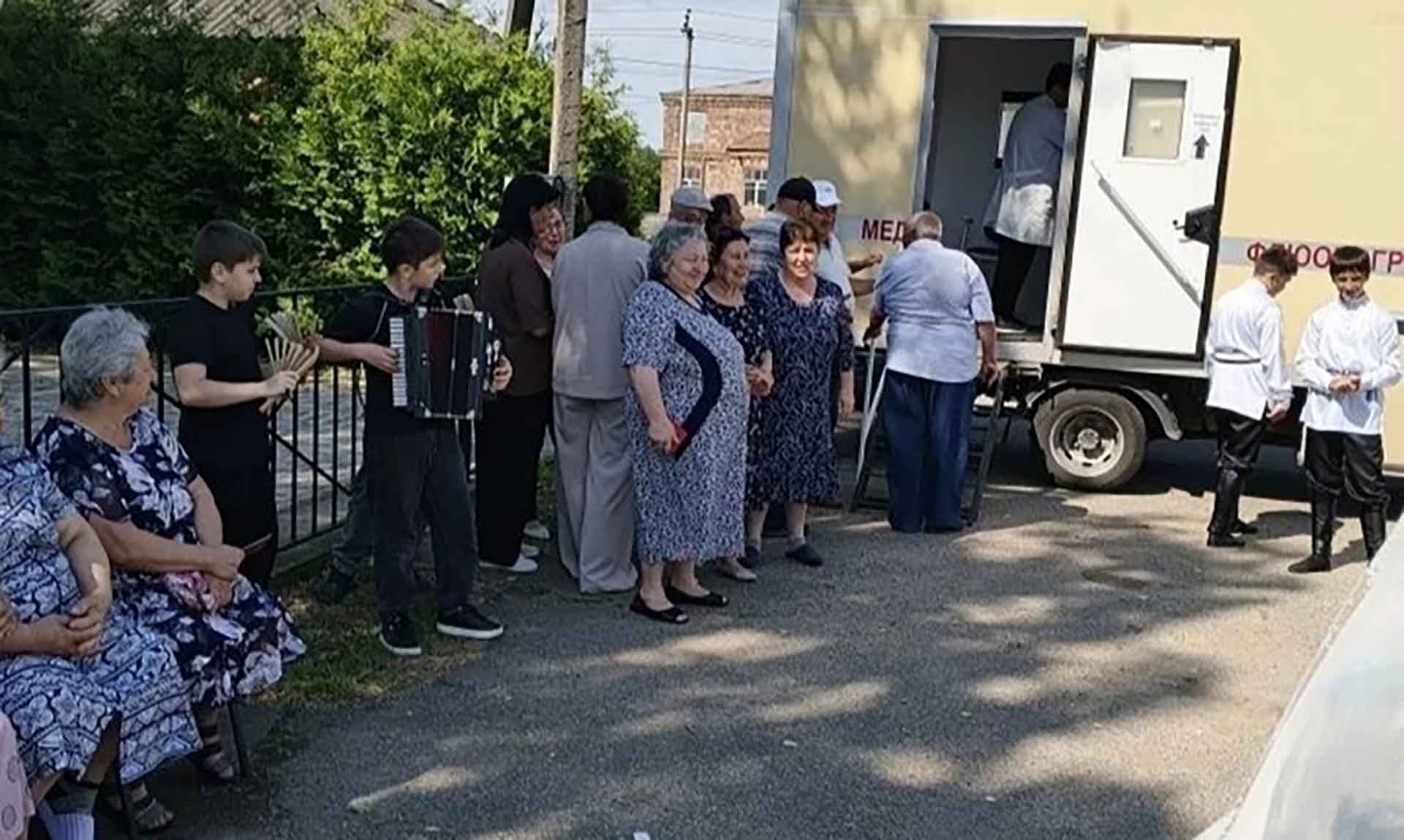 В&nbsp;адыгейском ауле Ассоколай прошла медицинская акция &laquo;Добро в&nbsp;село&raquo;