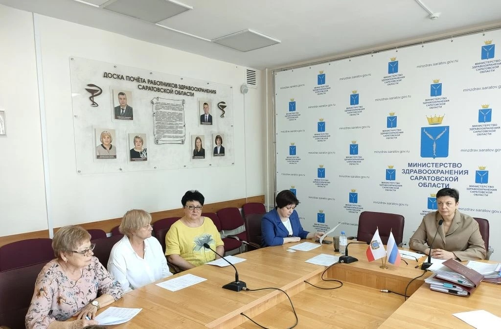 В&nbsp;Саратовской области трудоустроили 18&nbsp;врачей и&nbsp;медсестер