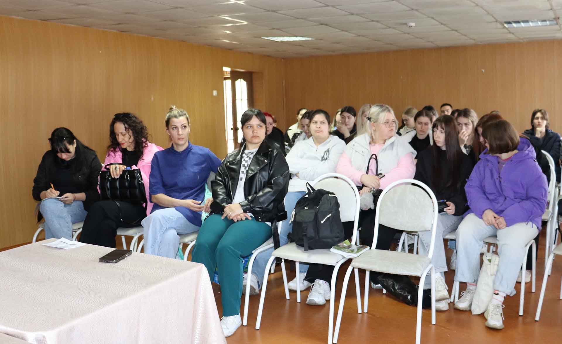 В&nbsp;Приангарье студенты медколледжа встретились с&nbsp;руководством больницы
