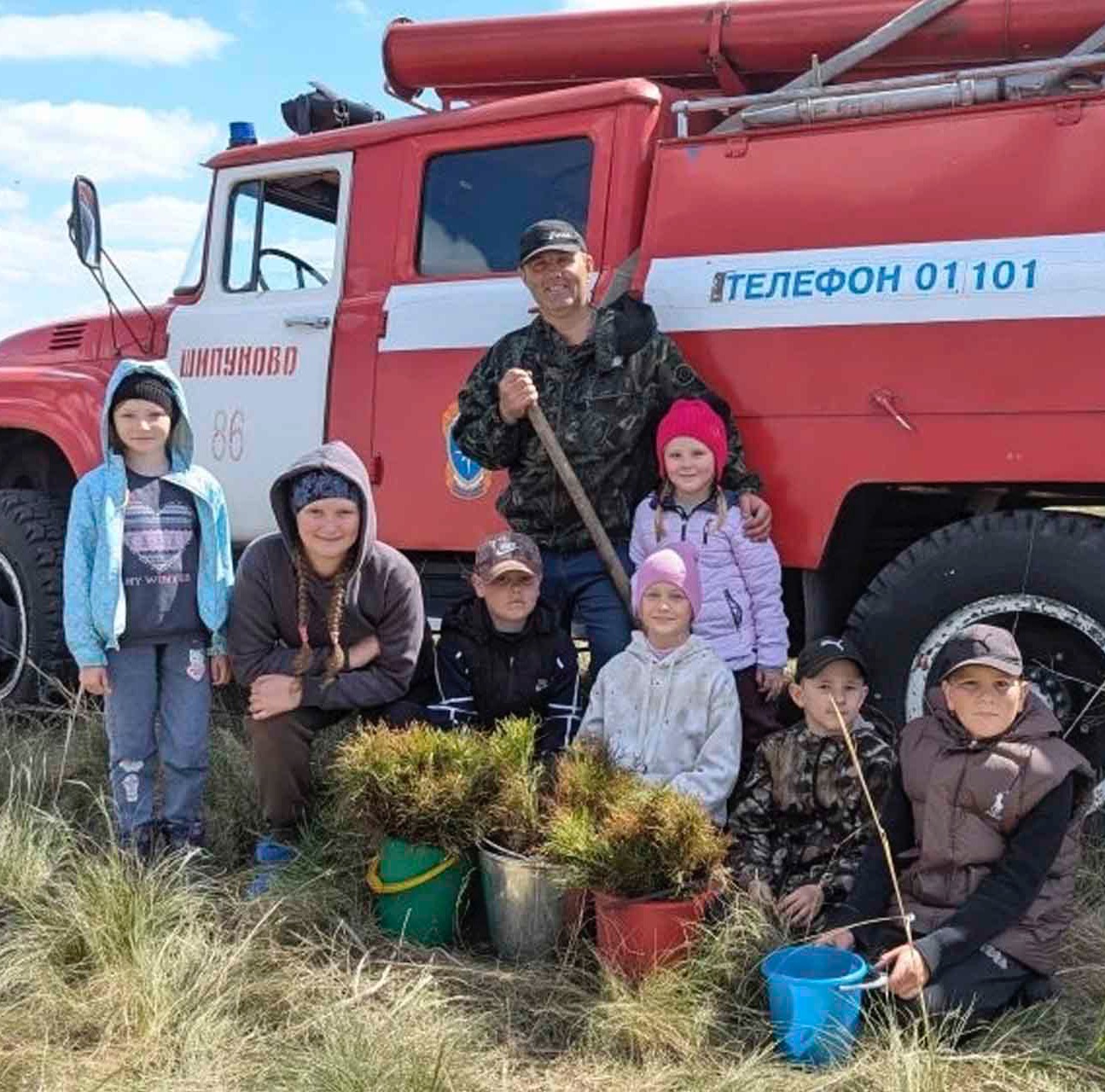 В&nbsp;Алтайском крае высадили 10&nbsp;тысяч сосен на&nbsp;территории села Шипуново