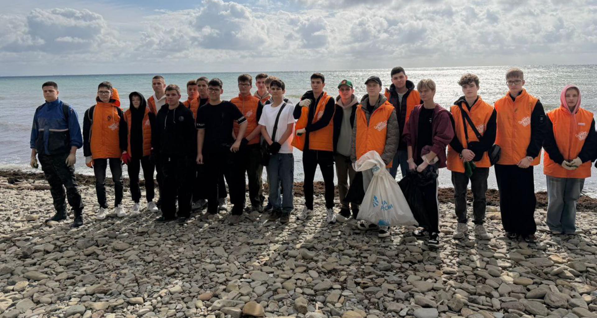 В&nbsp;селе Мысхако в&nbsp;Новороссийске прошел экологический марафон &laquo;Черное море&raquo;