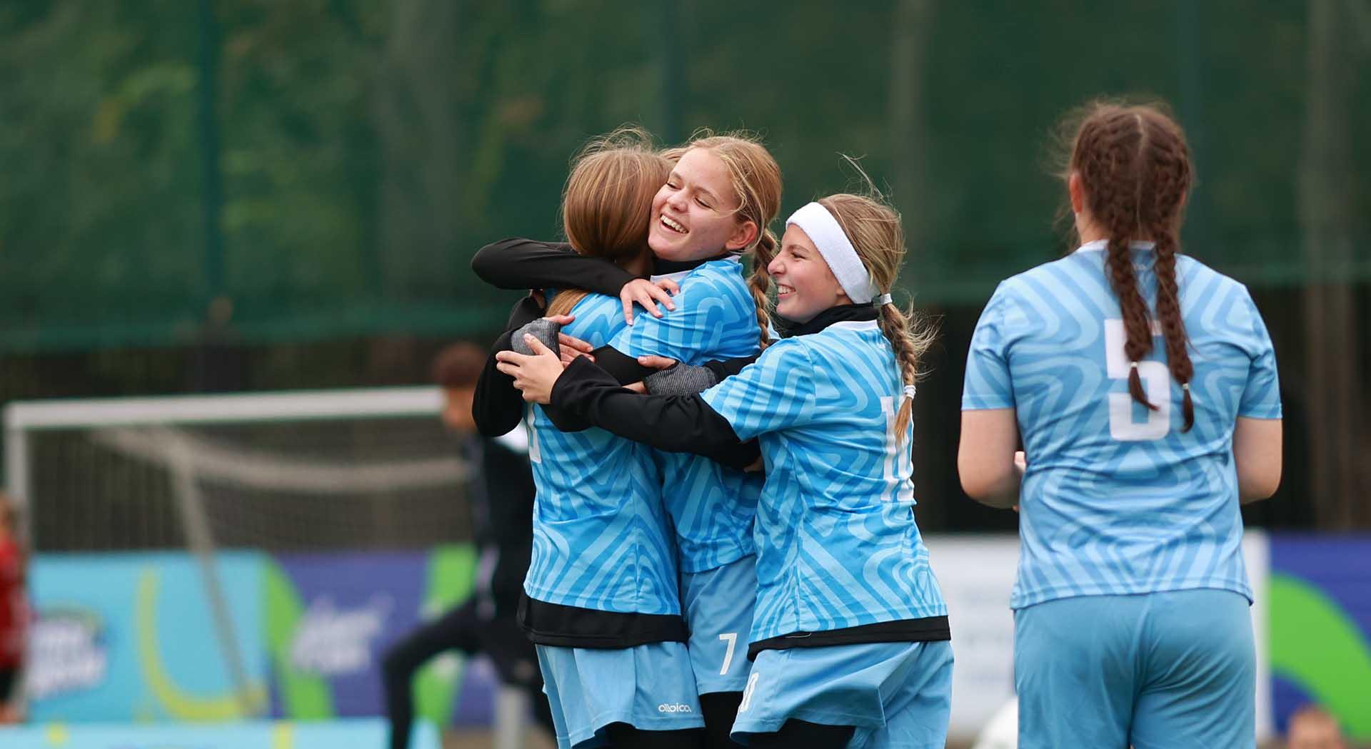 Навстречу рекордам: как&nbsp;в&nbsp;России развивают детский и&nbsp;юношеский спорт