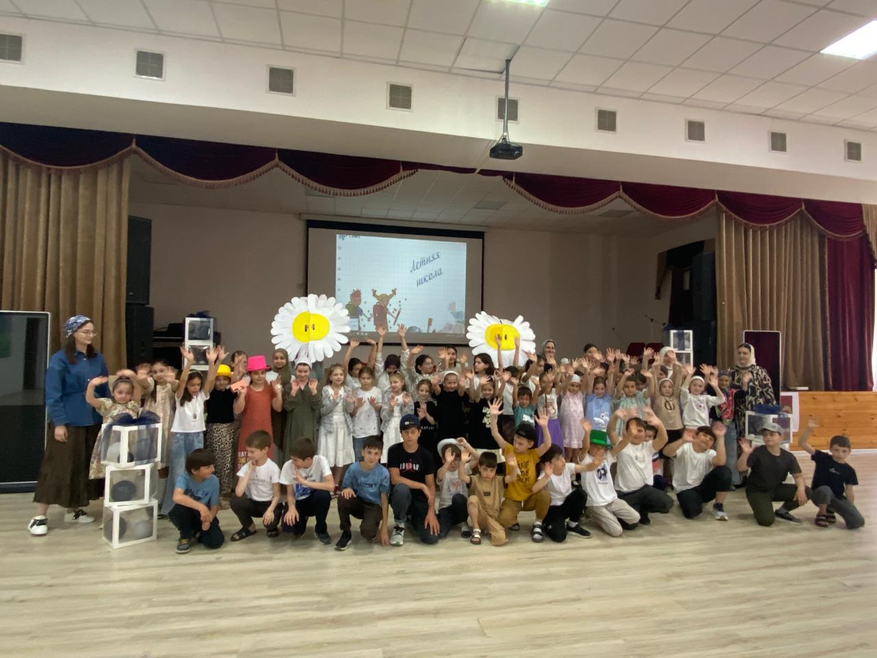 Более 1200&nbsp;детей отправились в&nbsp;летние школы Серноводского района Чечни