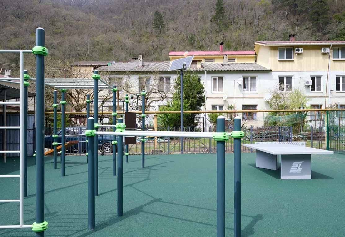 В&nbsp;Лазаревском районе Сочи к&nbsp;лету обустроят 3&nbsp;детские площадки