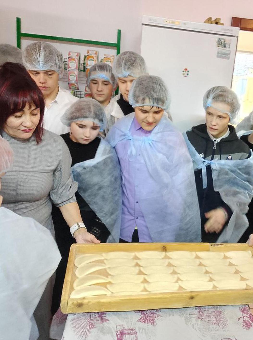 В&nbsp;Иске Тюменской области школьники посетили производство полуфабрикатов