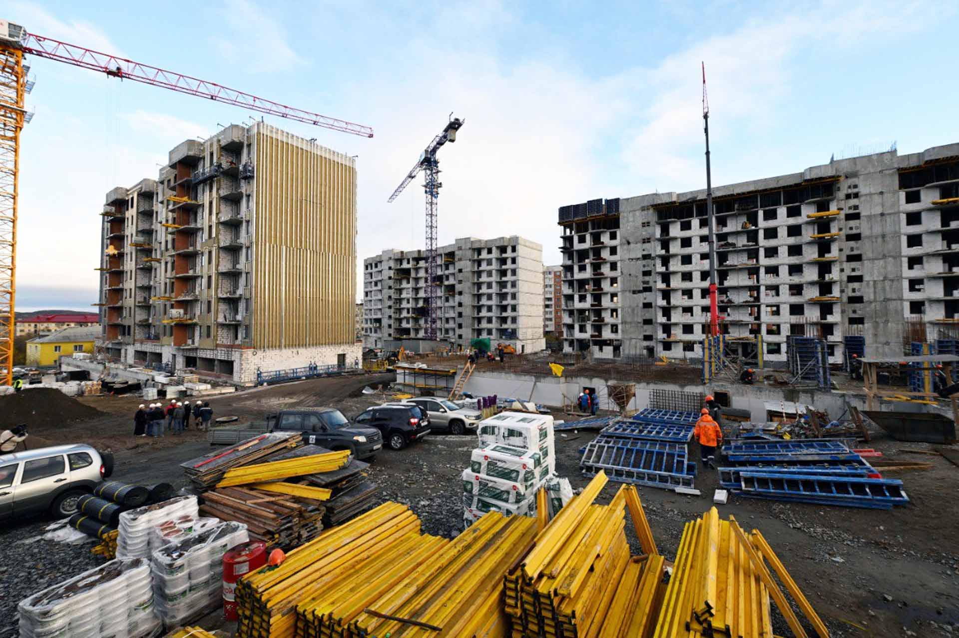 В&nbsp;Мурманске возвели монолитные конструкции для&nbsp;трех многоквартирных домов