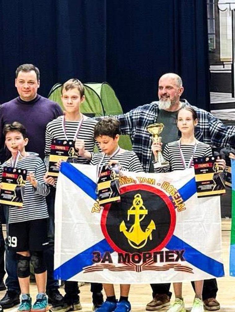 Подмосковные юнармейцы победили на&nbsp;соревнованиях по&nbsp;лазертагу