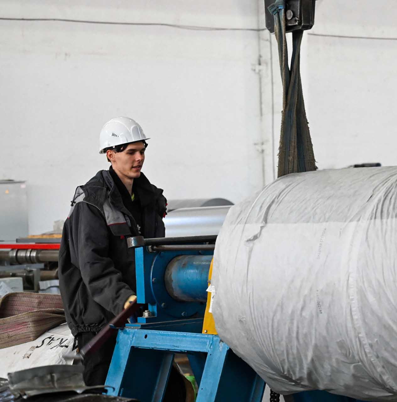 В&nbsp;Симферополе на&nbsp;заводе кровельных материалов повысят эффективность работы