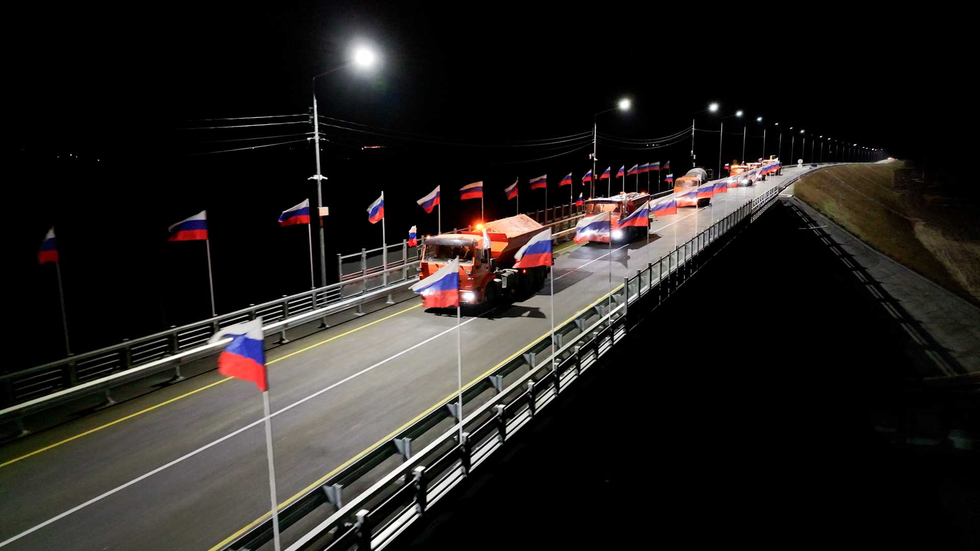 В Приамурье запустили движение по новому путепроводу через Транссиб