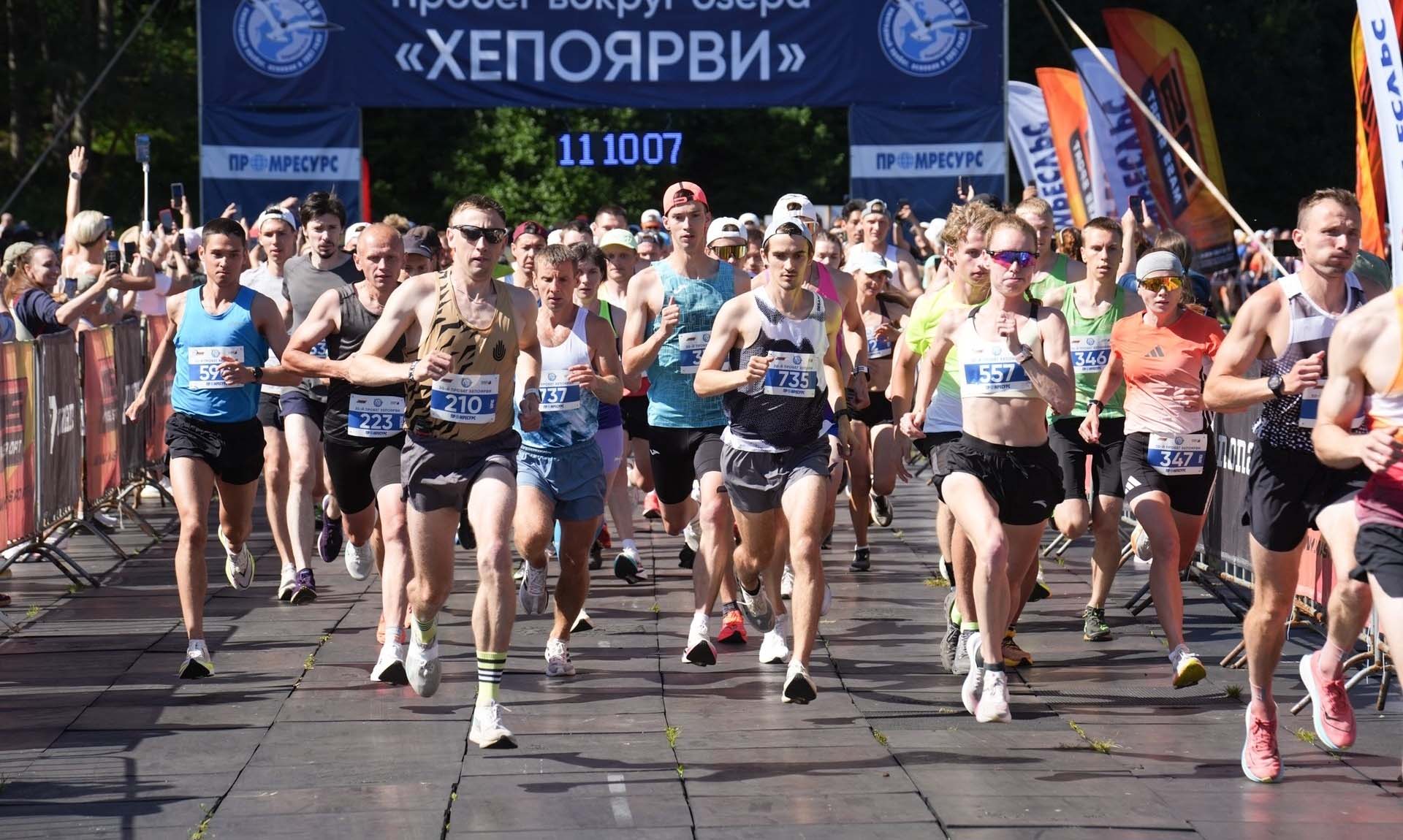 Атлет из&nbsp;Ленобласти взял золото на&nbsp;30-м пробеге вокруг озера Хепоярви