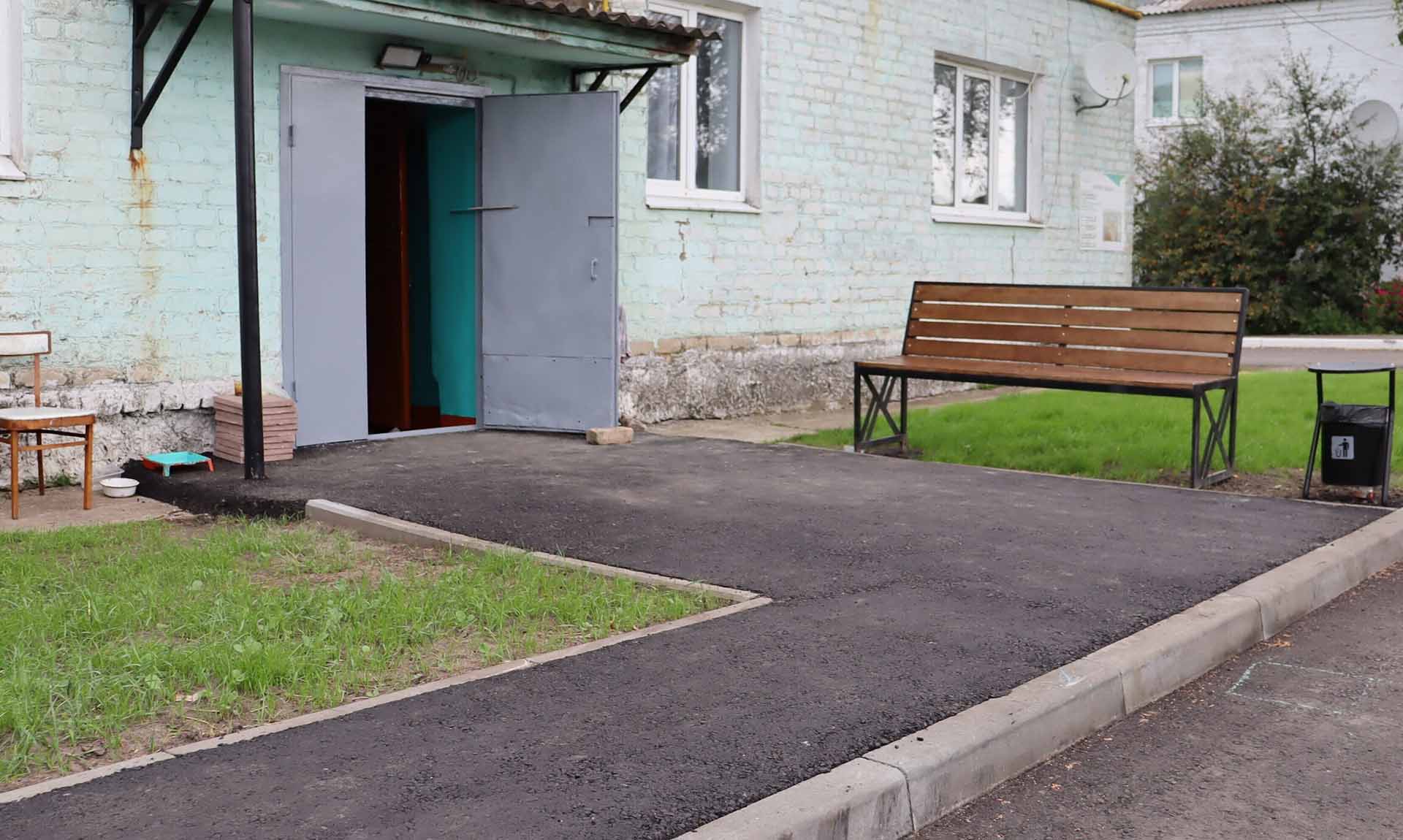 В&nbsp;поселке Хотынец Орловской области благоустроили дворовую территорию