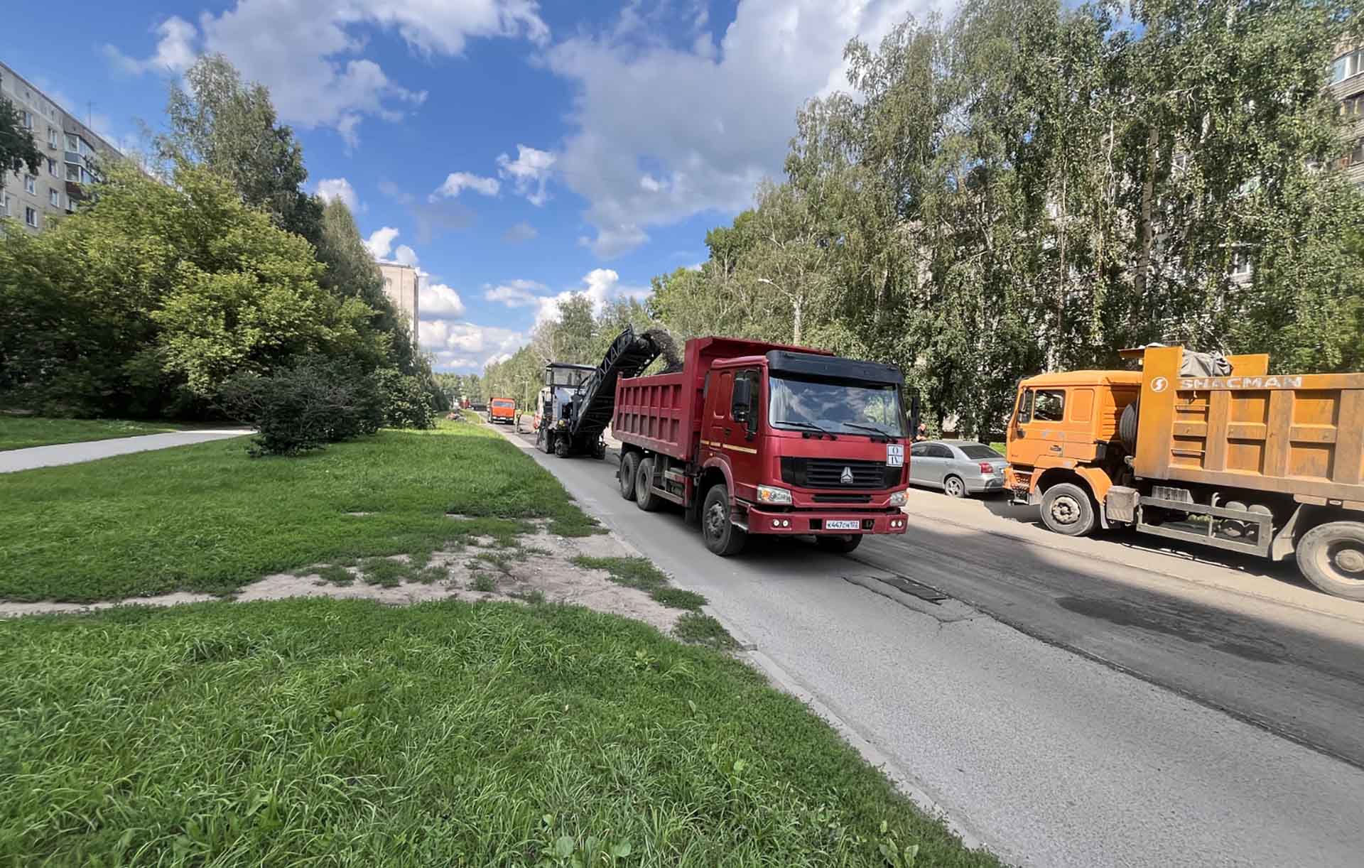 В&nbsp;Барнауле приступили к&nbsp;ремонту еще&nbsp;двух дорожных объектов