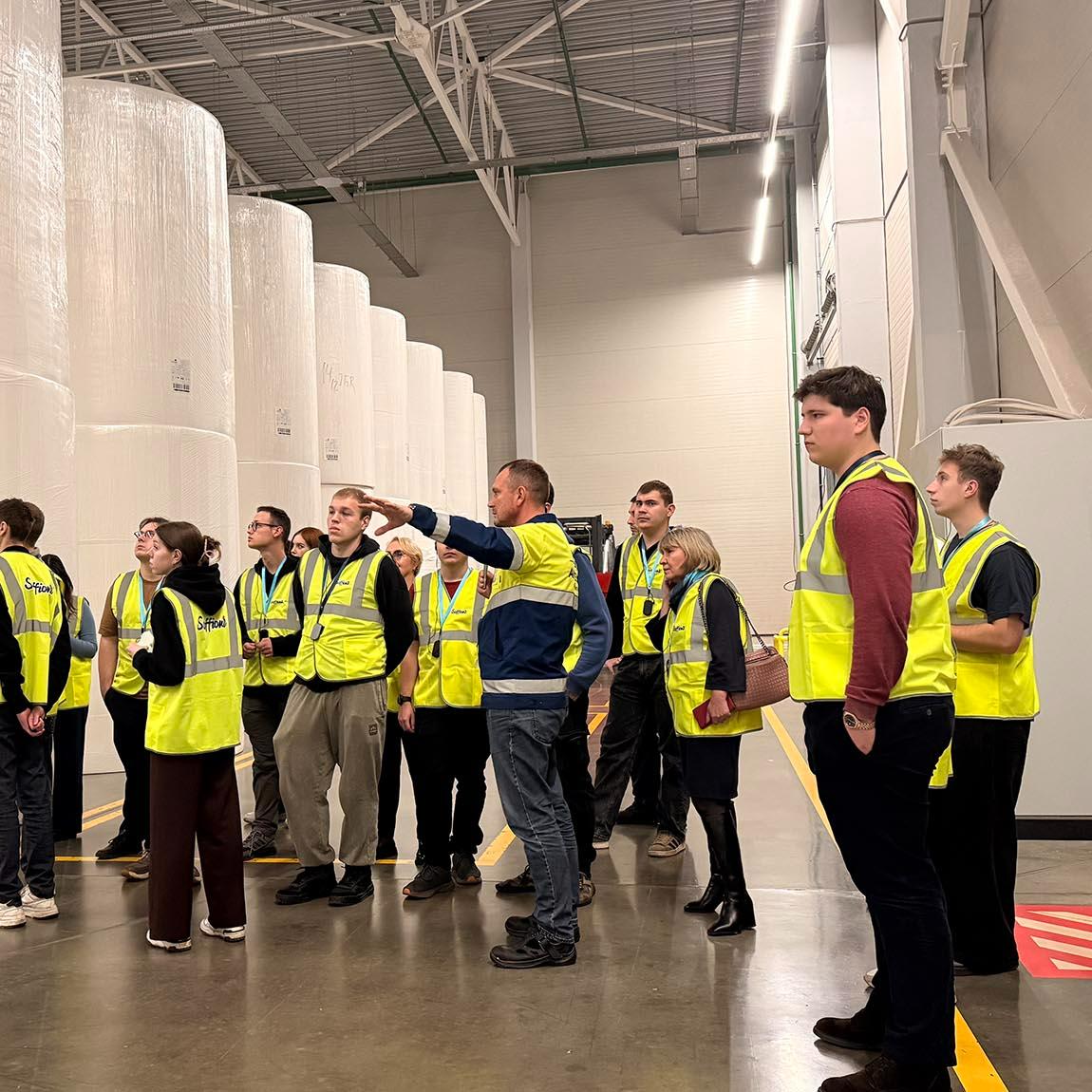 Участники &laquo;БумБатла&raquo; посетили бумажные производства в&nbsp;Калужской области