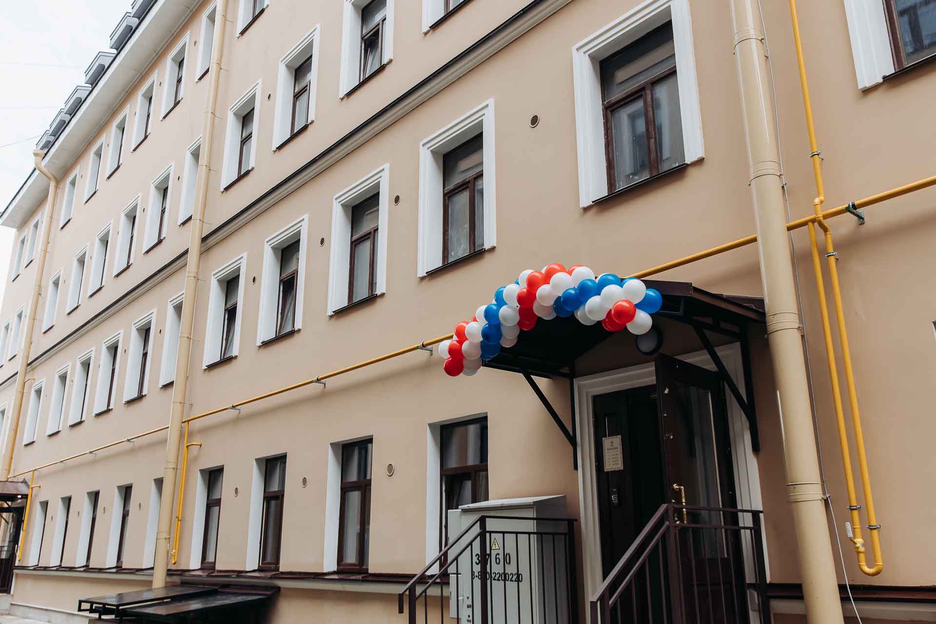 В&nbsp;Петербурге семьям вручили ключи от&nbsp;квартир в&nbsp;историческом &laquo;Доме Бенуа&raquo;