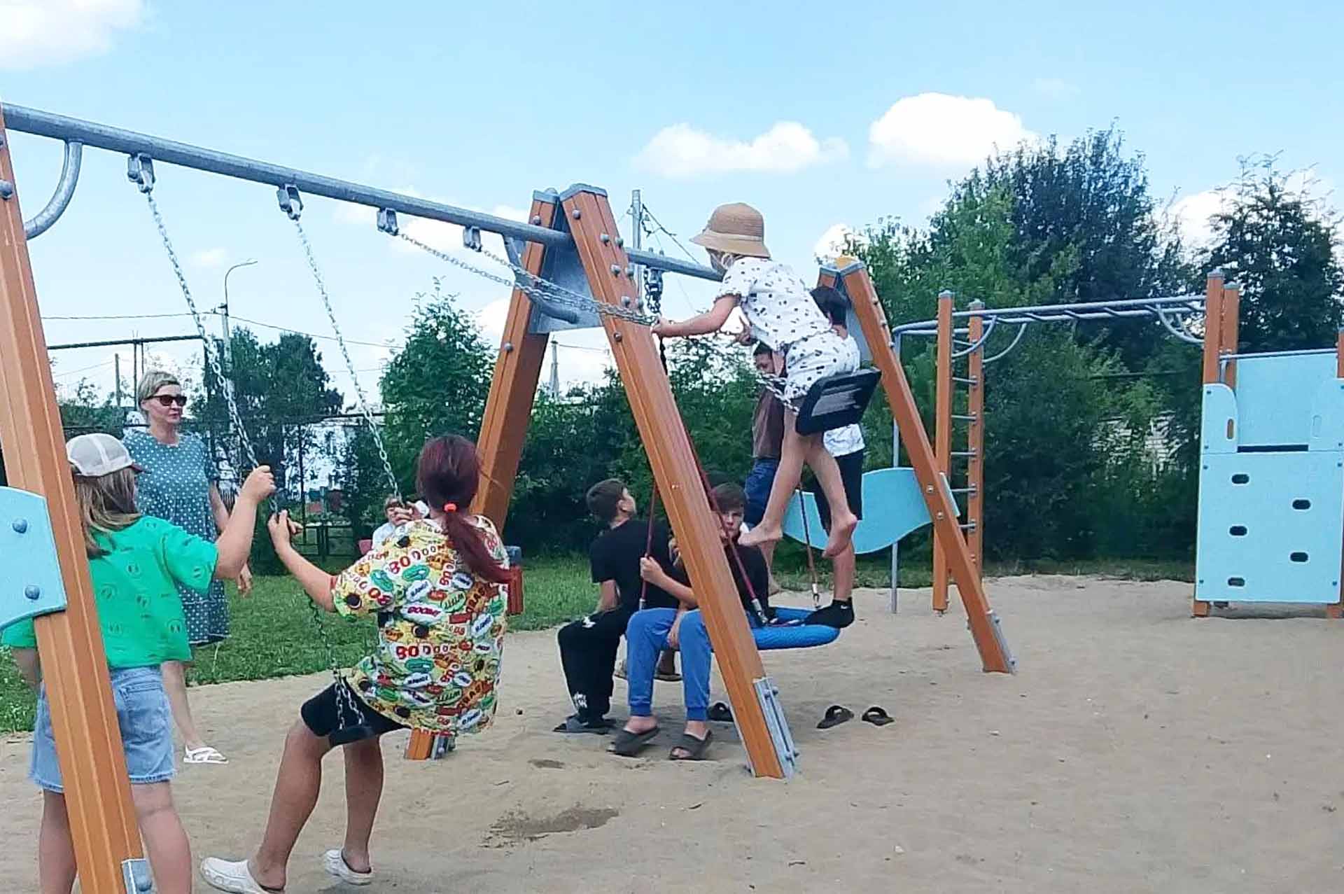 В&nbsp;селе Челно-Вершины Самарской области открыли обновленный сквер