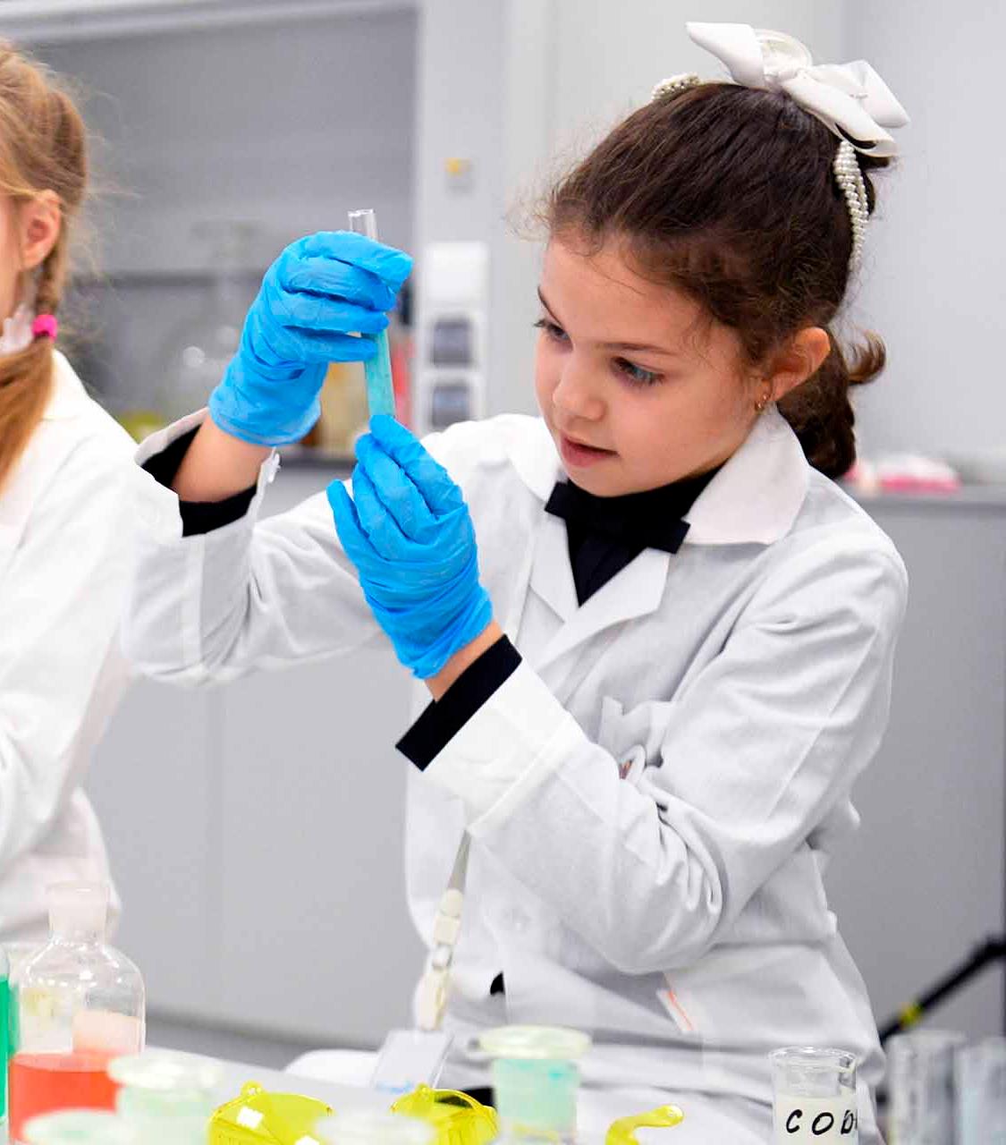 В школе № 500 Санкт-Петербурга открыли центр научных исследований