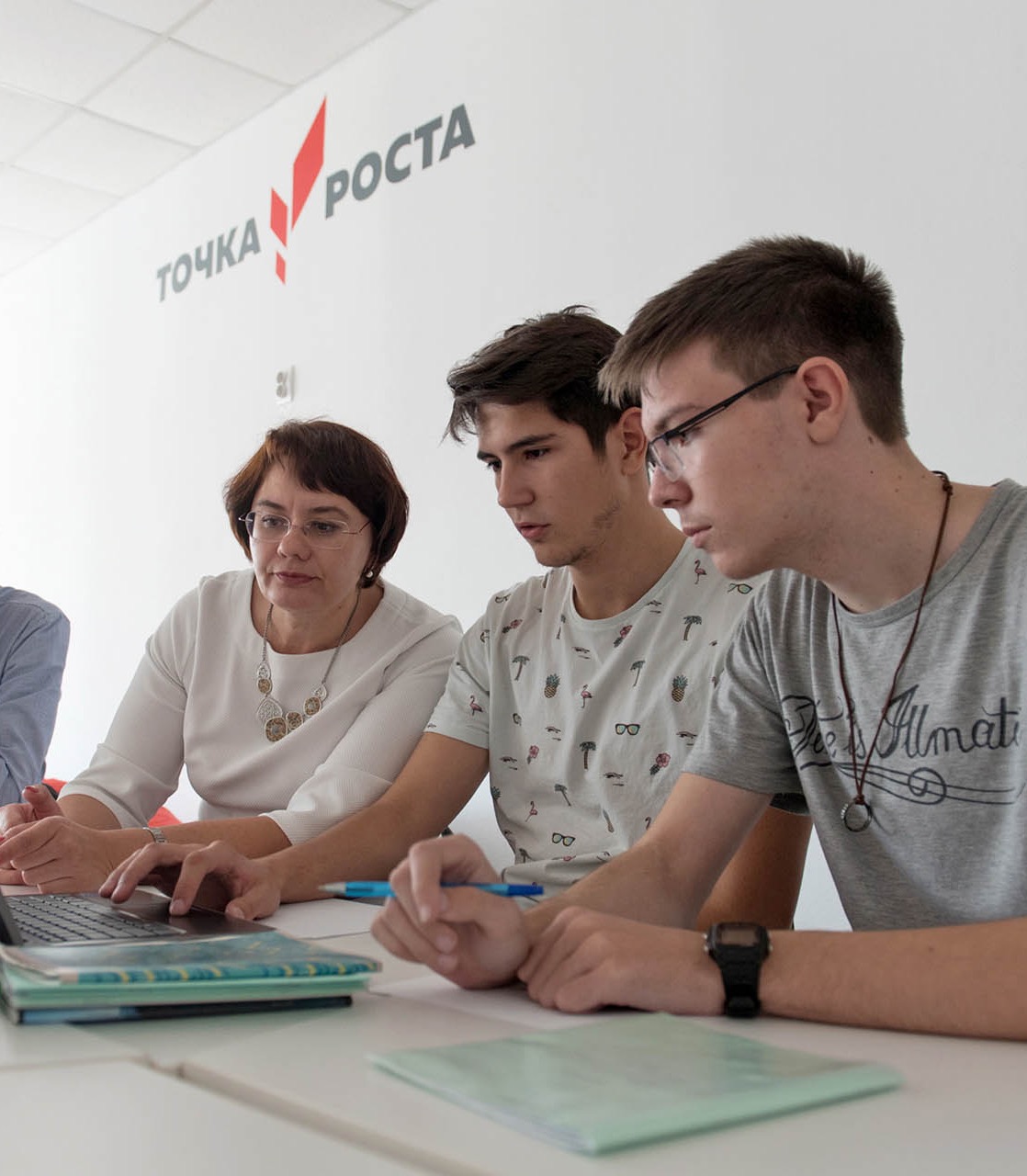Центры &laquo;Точка роста&raquo; созданы в&nbsp;9&nbsp;школах Карабудахкентского района Дагестана