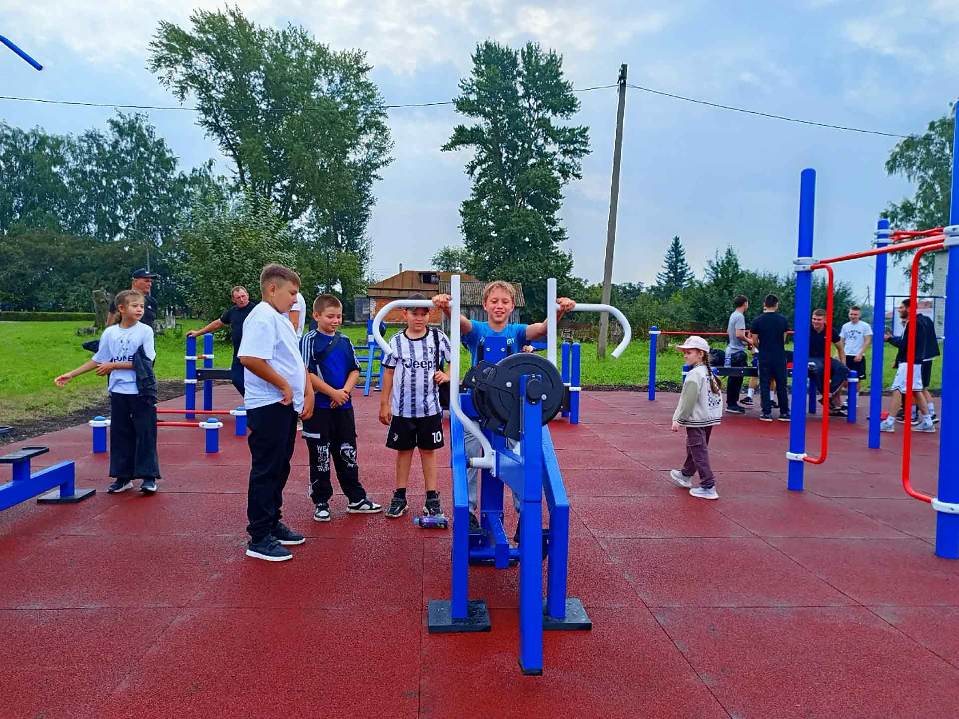 В&nbsp;селе Старые Алгаши в&nbsp;Ульяновской области открыли новую спортплощадку