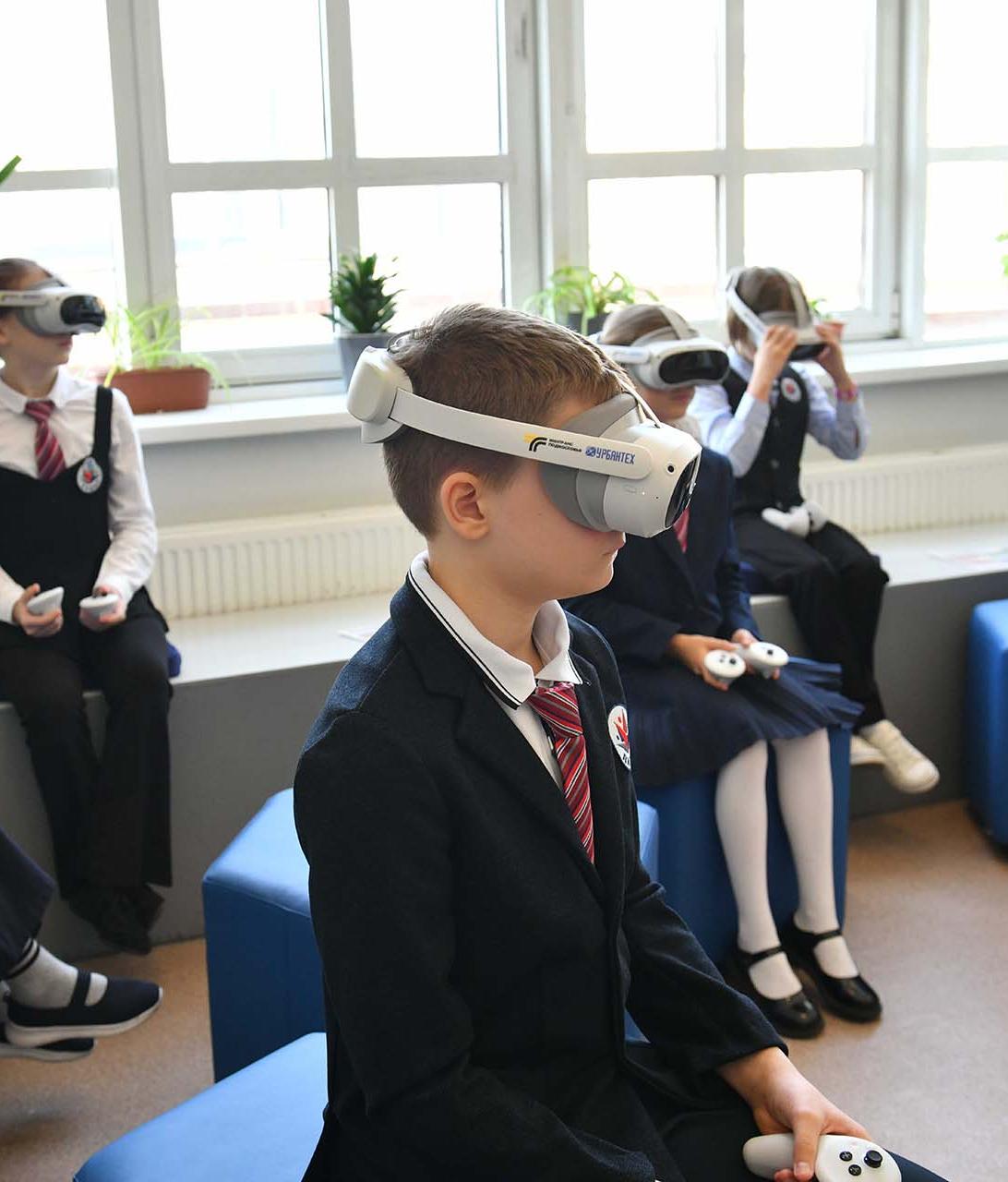 В&nbsp;Подмосковье запустили первый в&nbsp;стране VR-тренажер для&nbsp;обучения детей ПДД