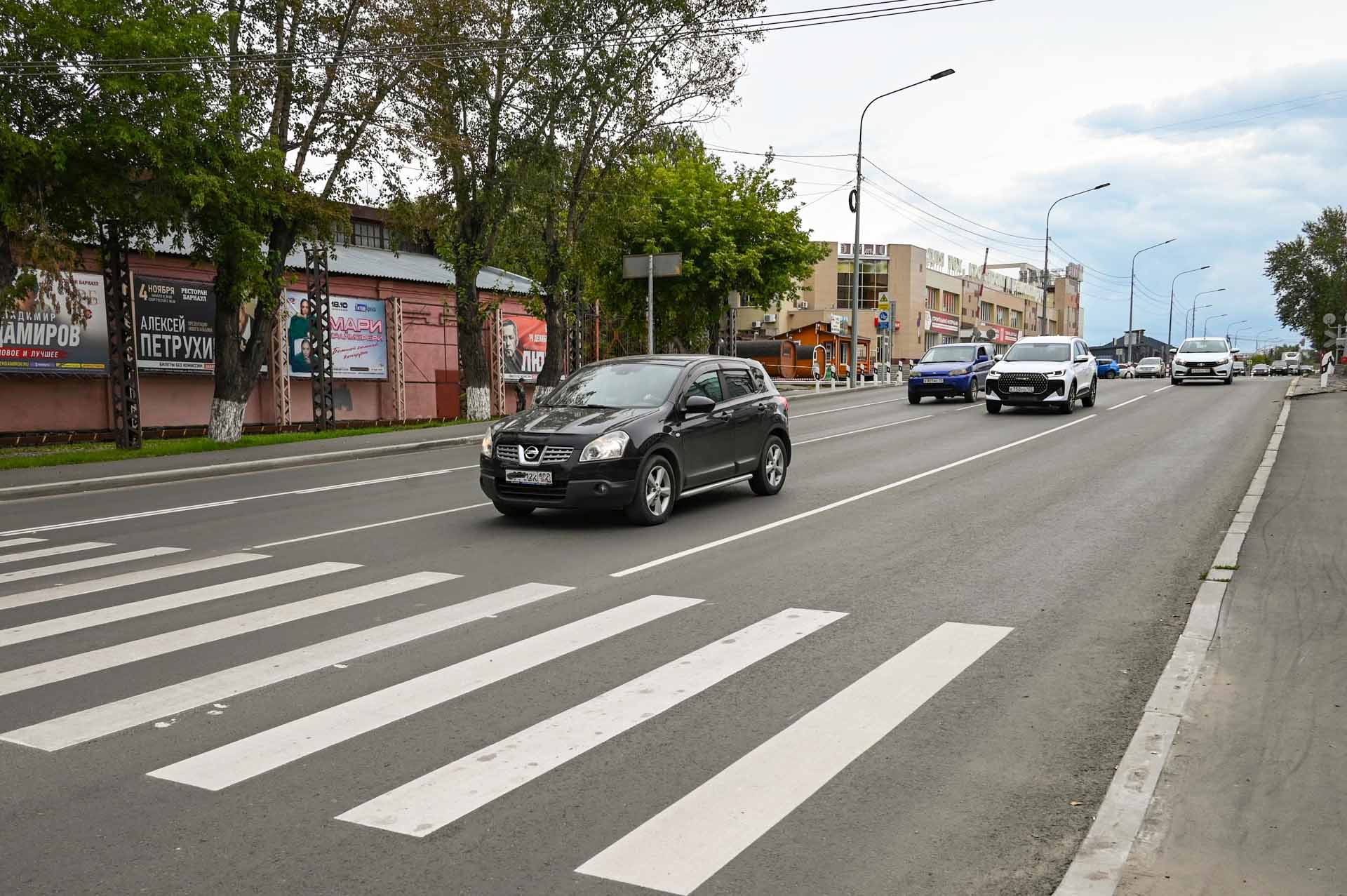 В&nbsp;Барнауле завершили ремонт участка дороги по&nbsp;проспекту Строителей