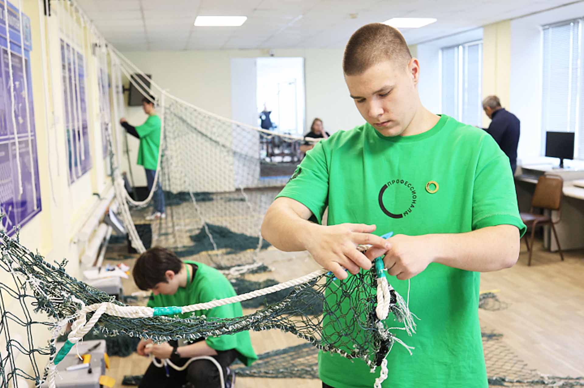 Школьники и&nbsp;студенты из&nbsp;Приморья отличились в&nbsp;судостроении и&nbsp;рыболовстве