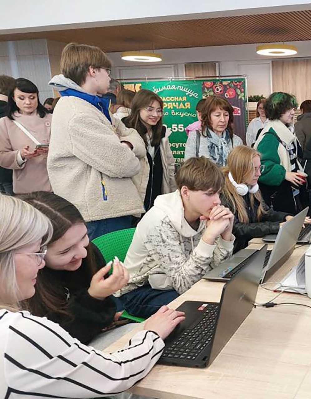Более 850&nbsp;жителей Свердловской области приступили к&nbsp;переобучению