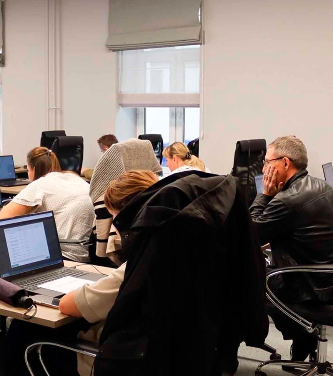 Москвичам объяснили, как&nbsp;работать с&nbsp;информационной системой торгов