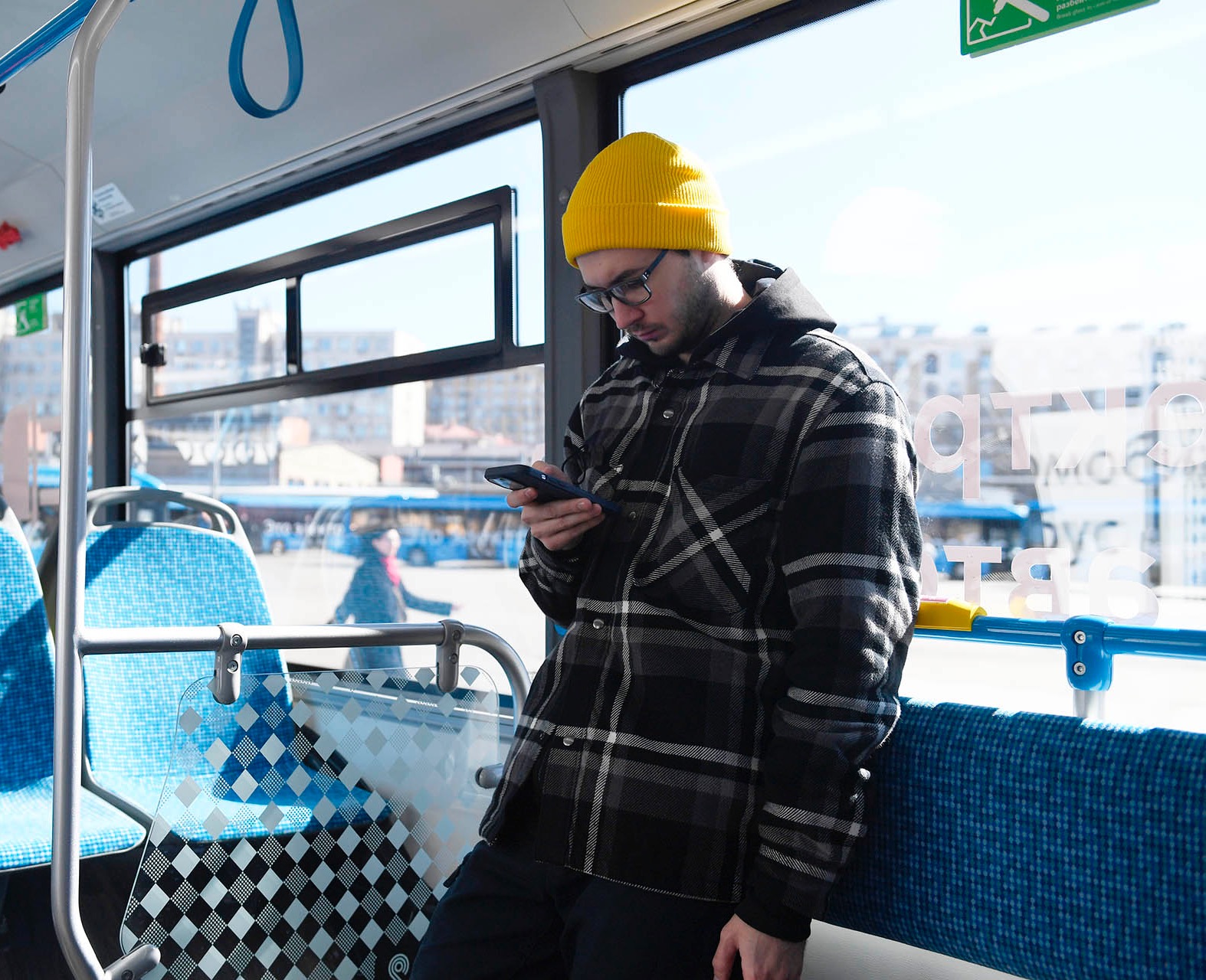 Проездные билеты в&nbsp;Мурманской области переведут в&nbsp;формат пластиковых карт