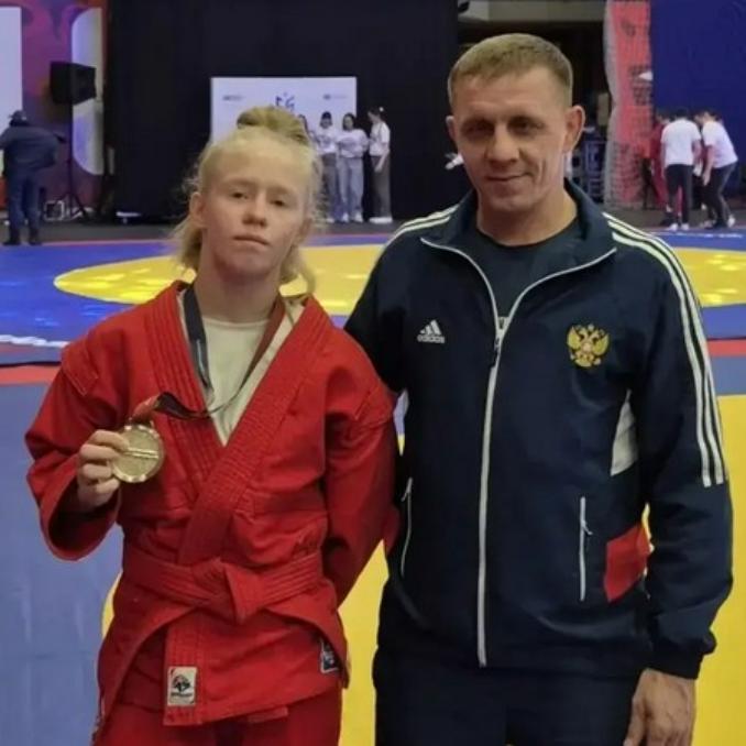 Юная самбистка из&nbsp;Югры выиграла золото на&nbsp;первенстве Европы