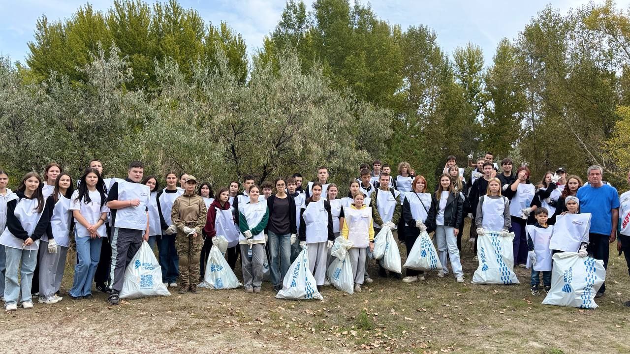 В&nbsp;Ульяновске провели субботник в&nbsp;экопарке &laquo;Черное озеро&raquo;