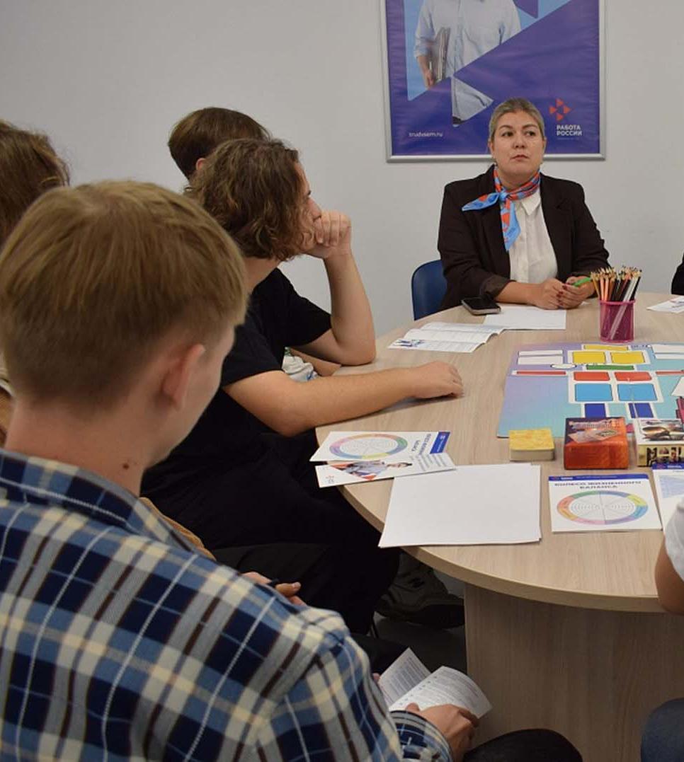 В&nbsp;Краснодаре прошла ярмарка вакансий для&nbsp;молодежи