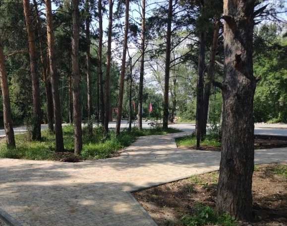 В&nbsp;Челябинске завершают благоустройство входной группы &laquo;Экопарка&raquo;