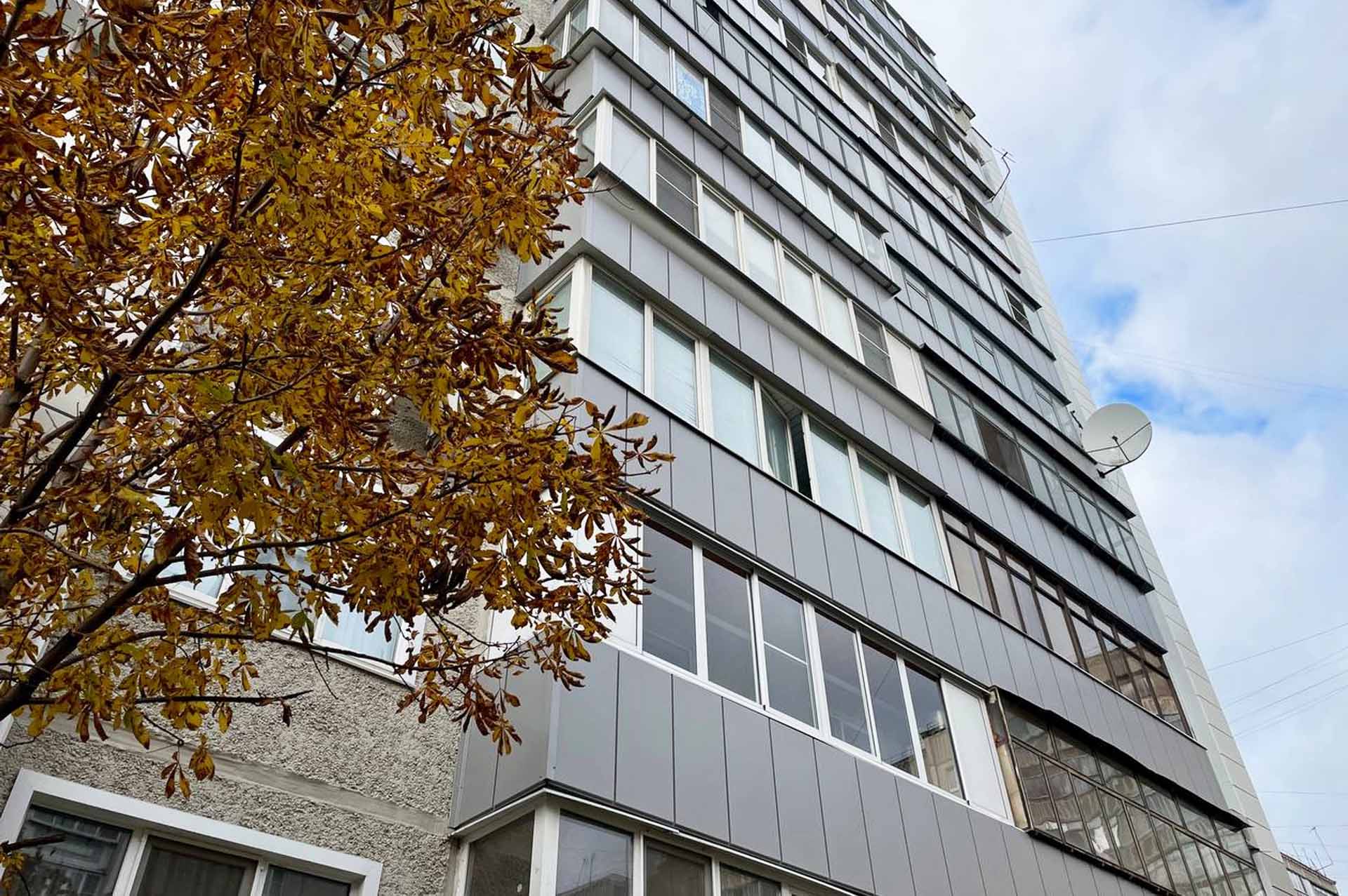 На&nbsp;улице Доватора в&nbsp;Липецке обновили кровлю и&nbsp;фасад многоквартирного дома