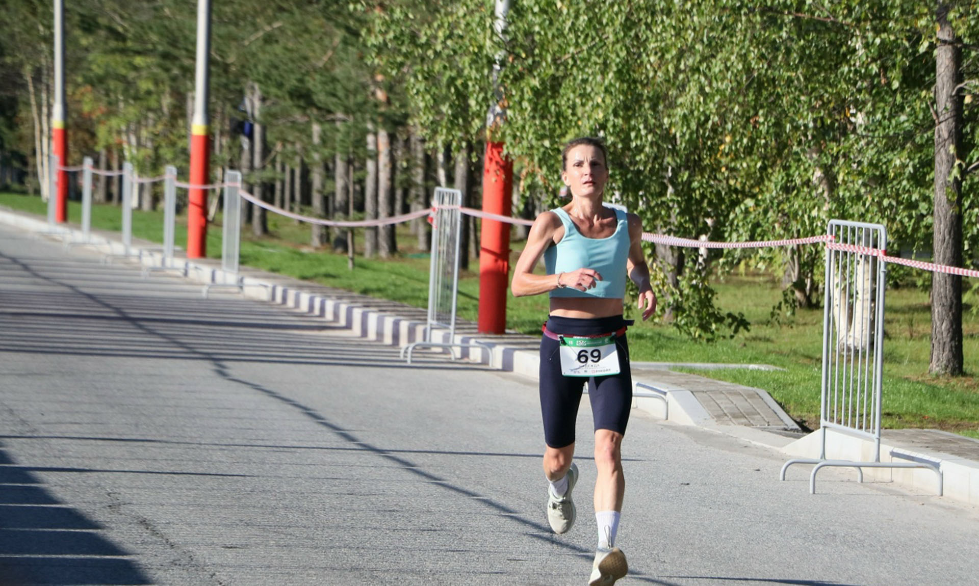 В Югре прошли международный полумарафон и чемпионат России по бегу