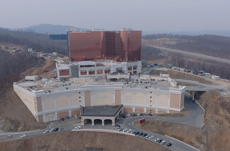 В&nbsp;Приморье откроют многоэтажную гостиницу с&nbsp;зеркальными фасадами