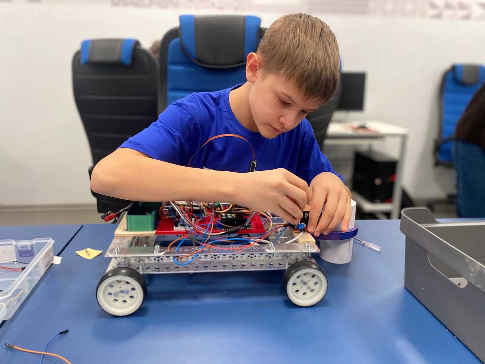 В&nbsp;Красноярске завершилась первая межрегиональная смена по&nbsp;робототехнике