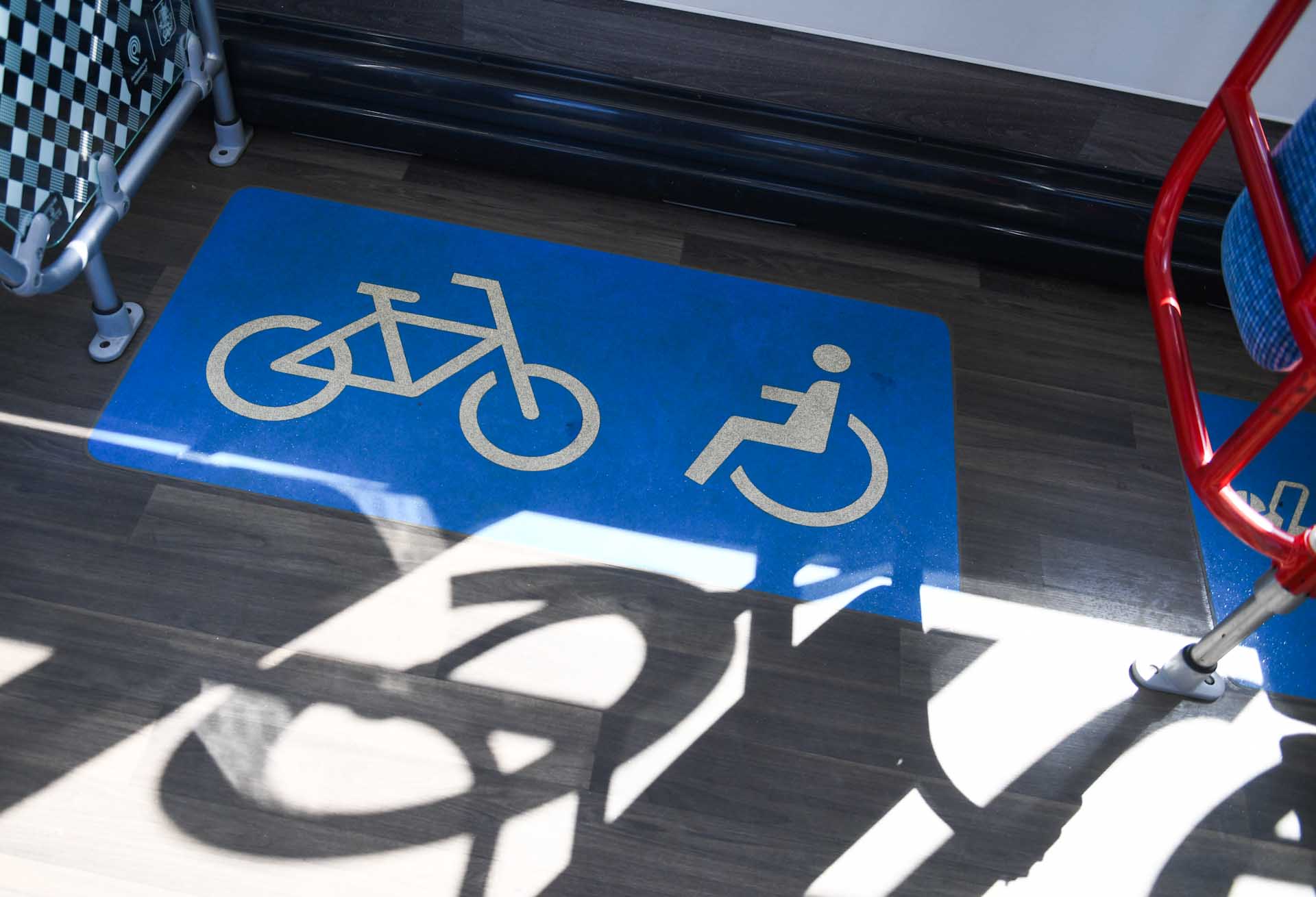 Более 42% единиц общественного транспорта Новосибирска доступно людям с&nbsp;ОВЗ