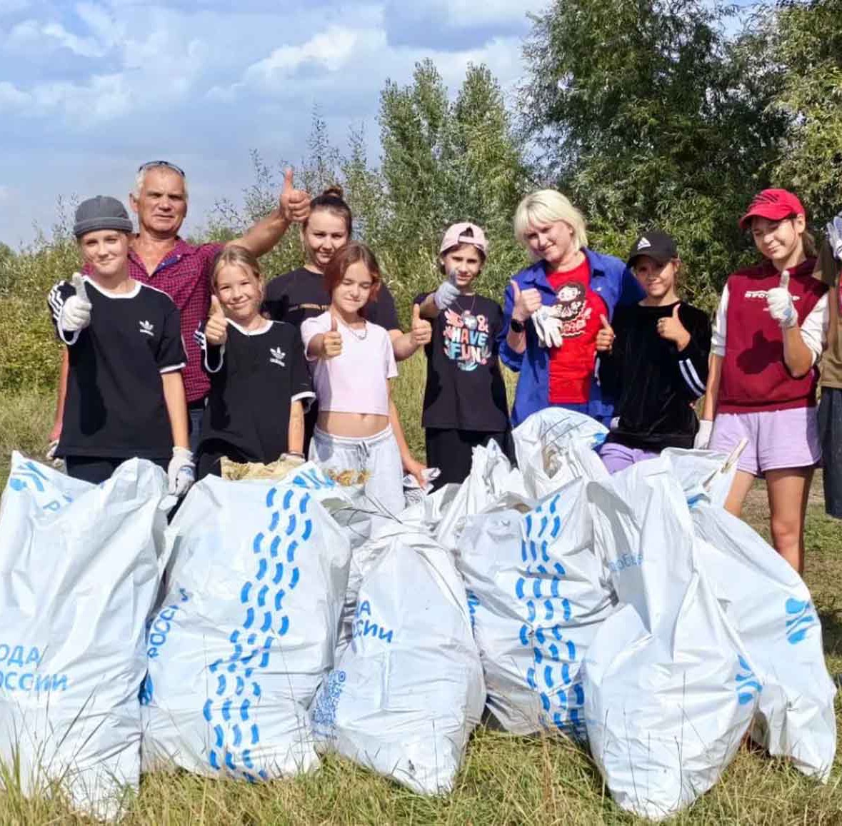 В&nbsp;Поспелихинском районе Алтайского края очистили от&nbsp;мусора берега двух озер