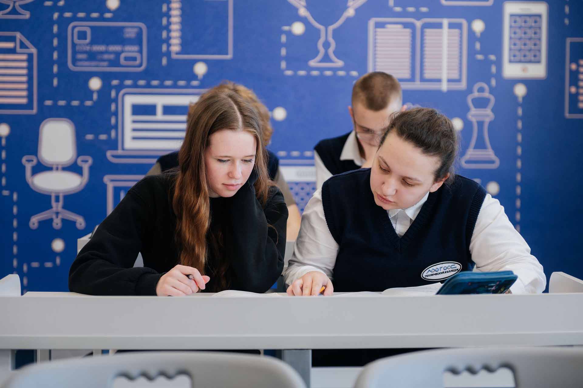 В&nbsp;техническом колледже &laquo;Логос&raquo; открыты 12&nbsp;кабинетов и&nbsp;лабораторий