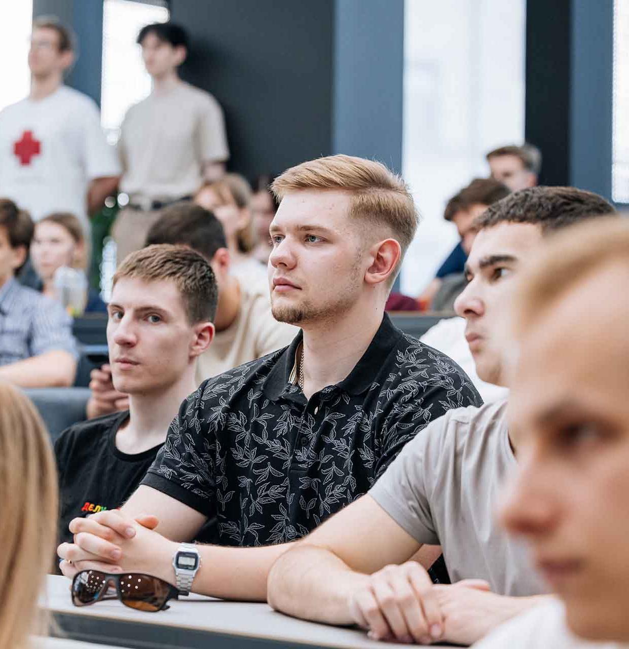 В&nbsp;Бауманке прошла встреча с&nbsp;директором газонефтехимического предприятия