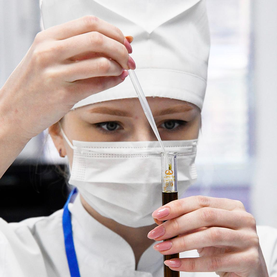 Владимир Путин поздравил финалистов чемпионата &laquo;Профессионалы&raquo;